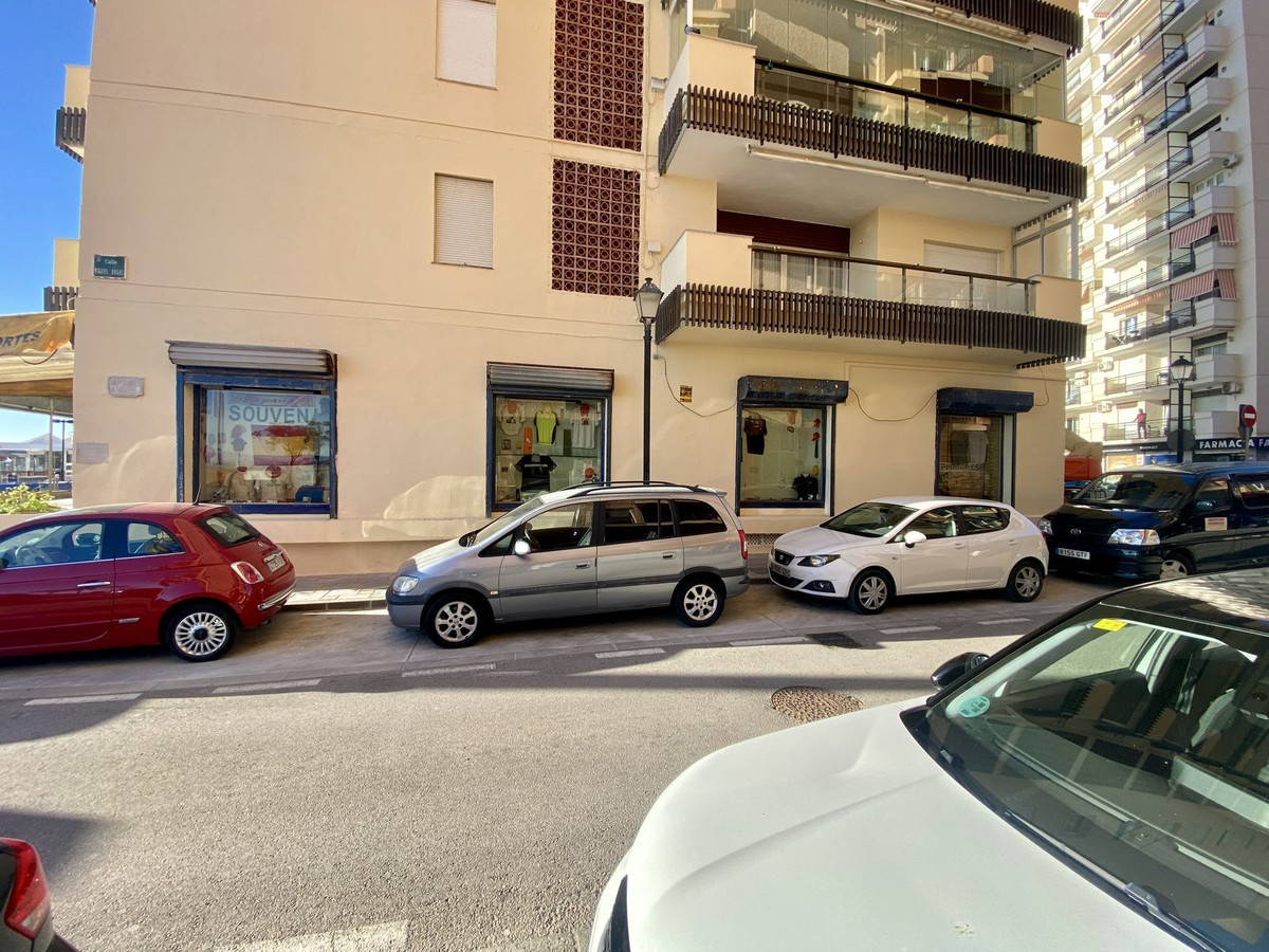 Commercial unit for sale in Fuengirola Costa Del Sol, Málaga, Spain