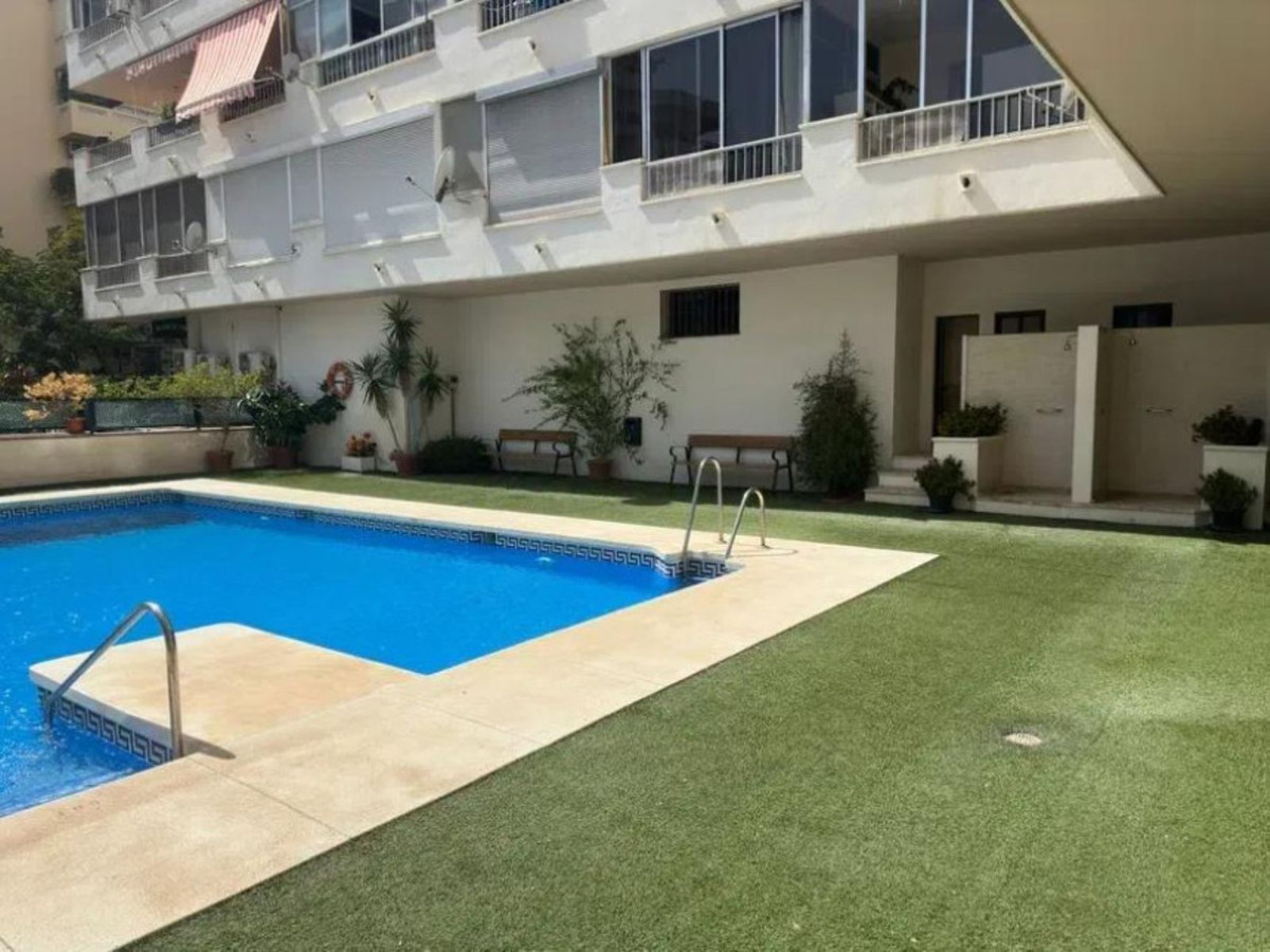 3 Bed Apartment for sale in Marbella Costa Del Sol, Málaga, Spain