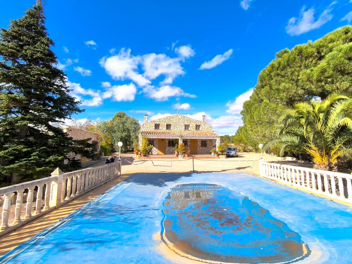 Se vende Villa - Chalet de 6 dormitorios en Costa Calida, Murcia, España