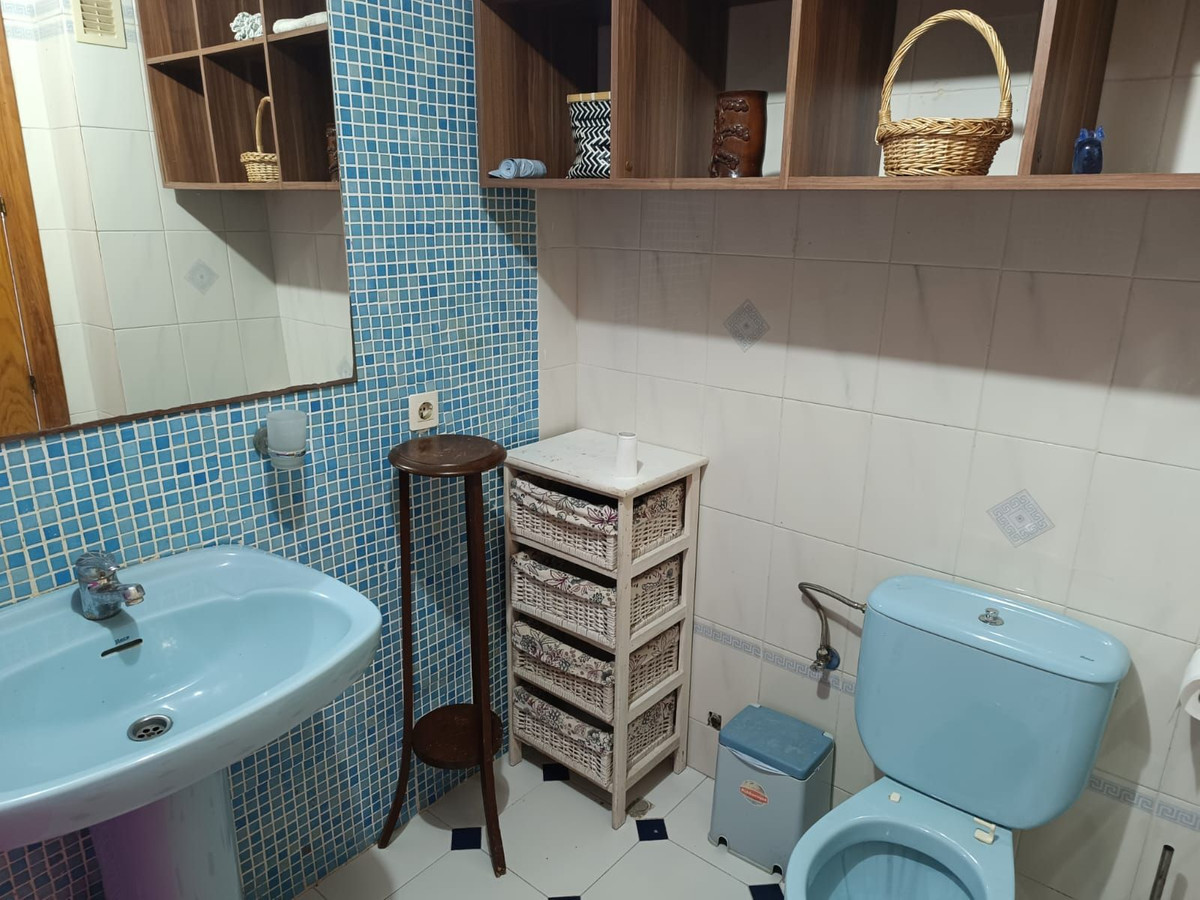 Se vende Apartamento Planta Media de 4 dormitorios en Costa Del Sol, Málaga, España