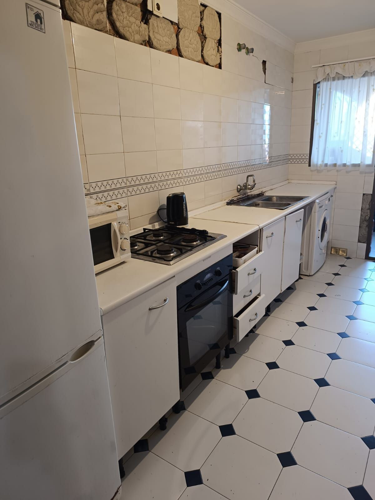 Se vende Apartamento Planta Media de 4 dormitorios en Costa Del Sol, Málaga, España