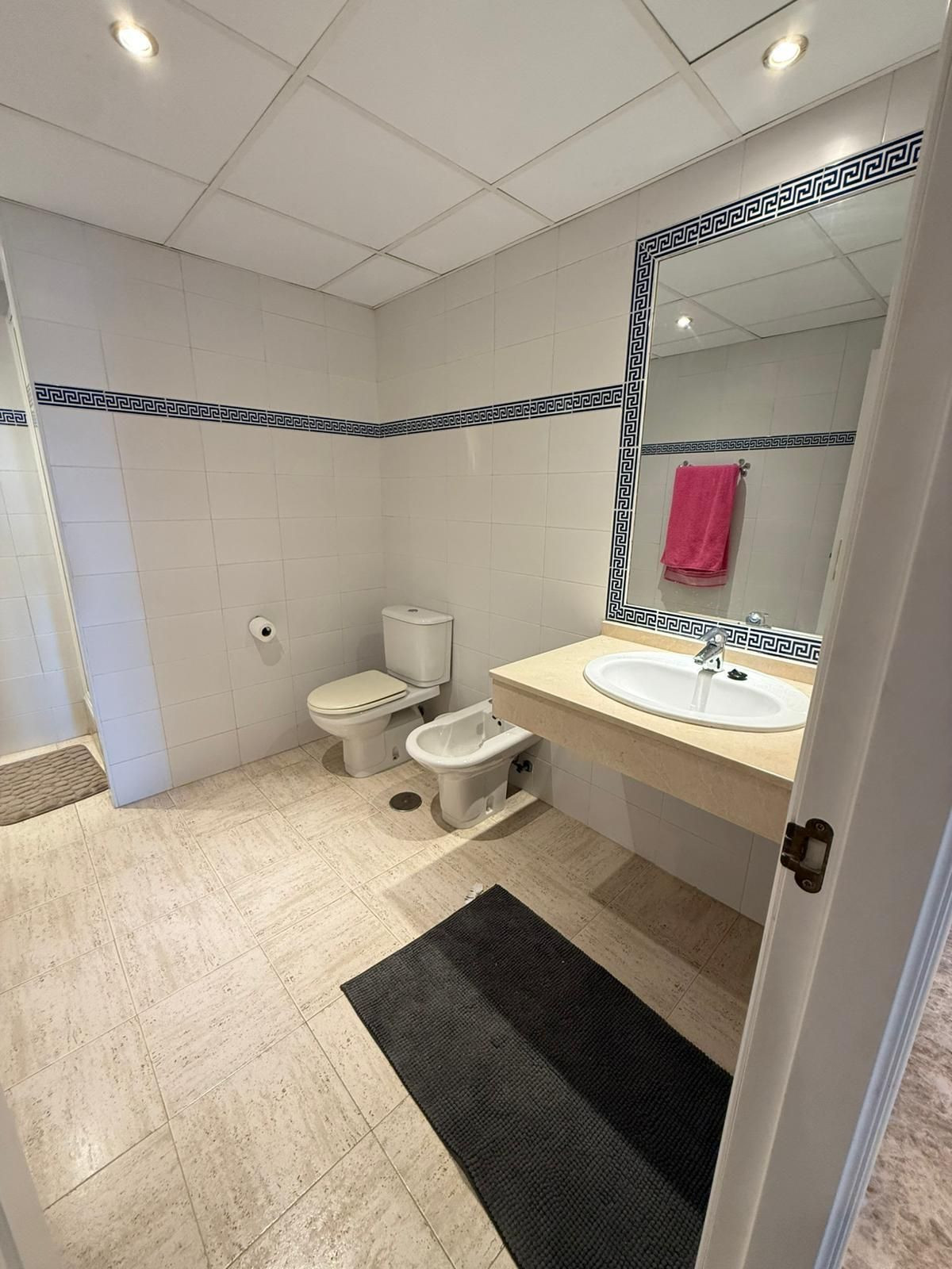 3 Bed Apartment for sale in San Pedro De Alcántara Costa Del Sol, Málaga, Spain