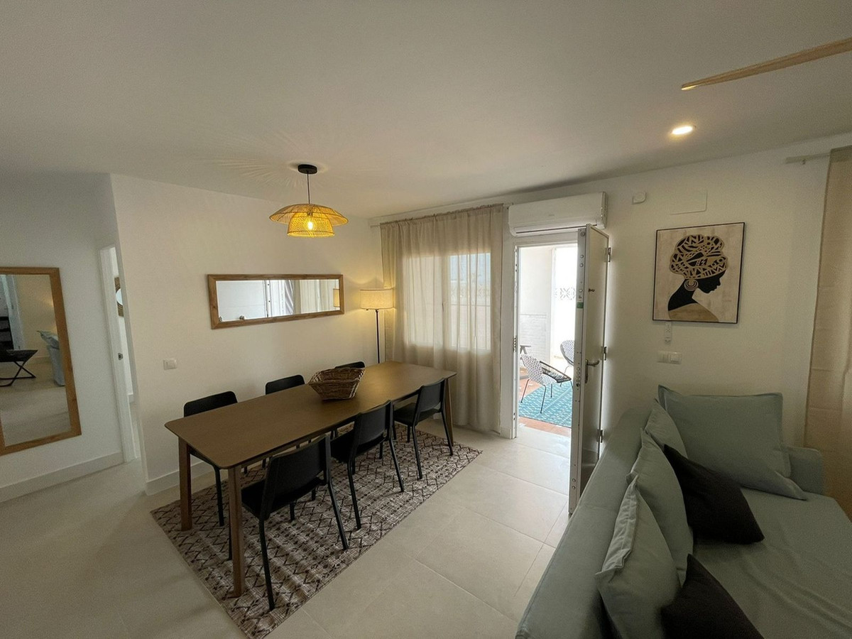 Se vende Villa - Chalet de 20 dormitorios en Costa Del Sol East, Málaga, España