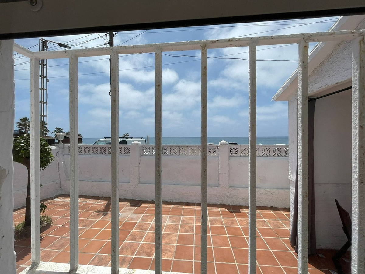 Se vende Villa - Chalet de 20 dormitorios en Costa Del Sol East, Málaga, España