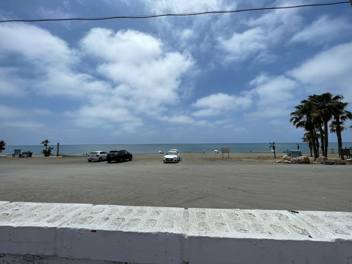 Se vende Villa - Chalet de 20 dormitorios en Costa Del Sol East, Málaga, España