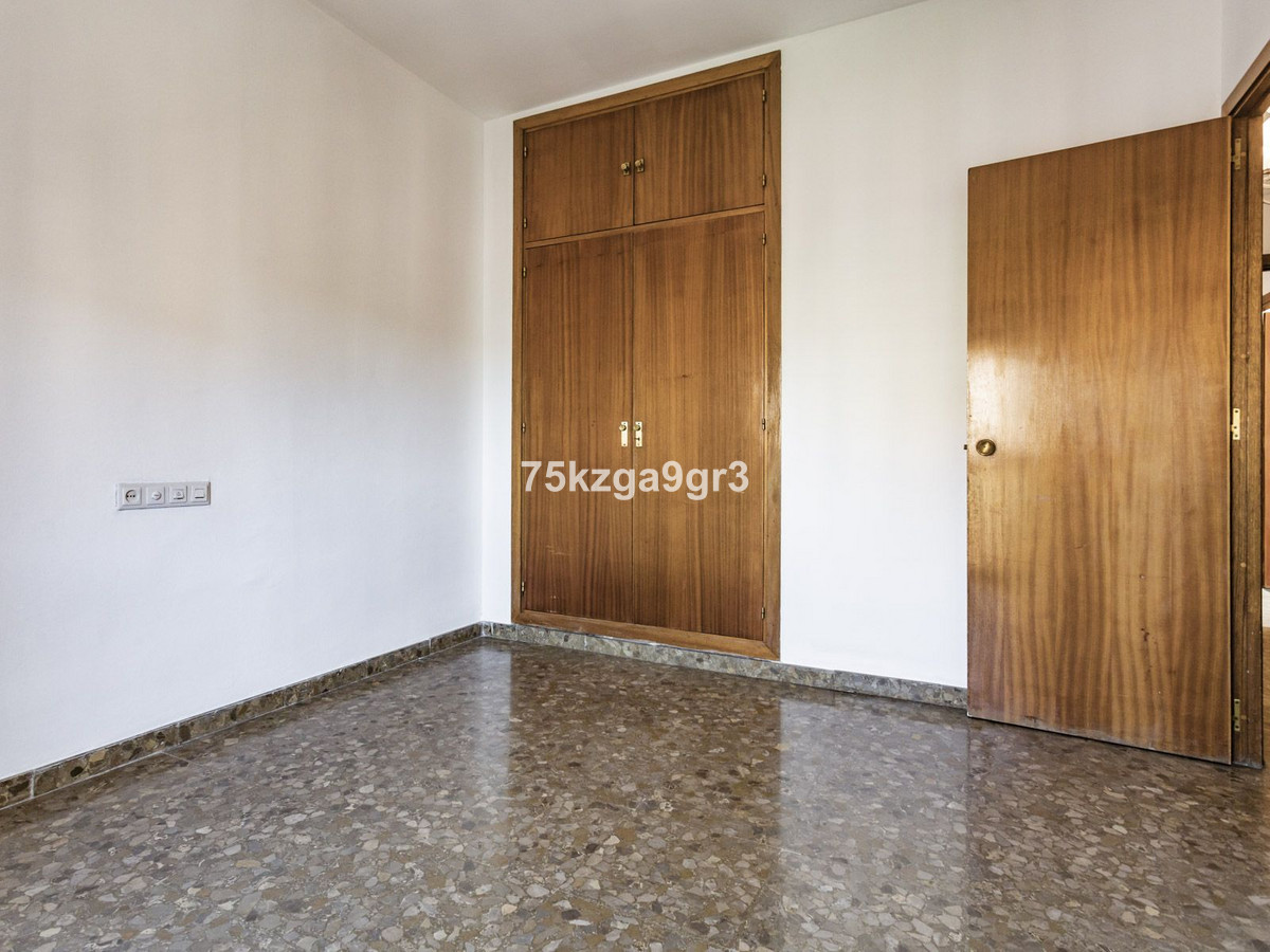5 Bed Apartment for sale in Málaga Costa Del Sol, Málaga, Spain