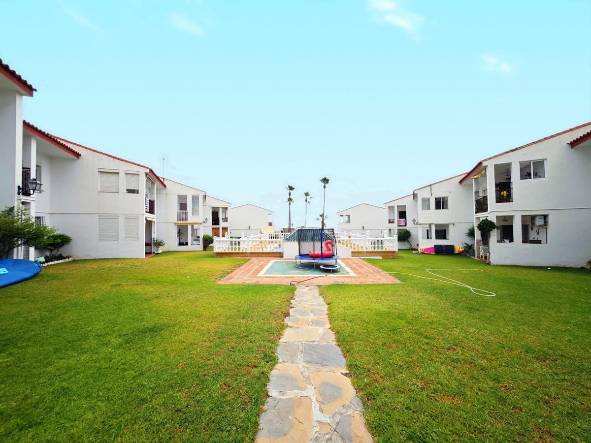 2 Bed Apartment for sale in Manilva Costa Del Sol, Málaga, Spain