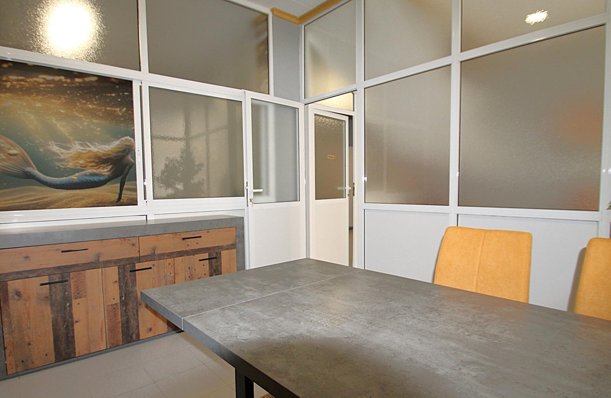 3 Bed Commercial unit for sale in Torrevieja Costa Blanca, Alicante, Spain