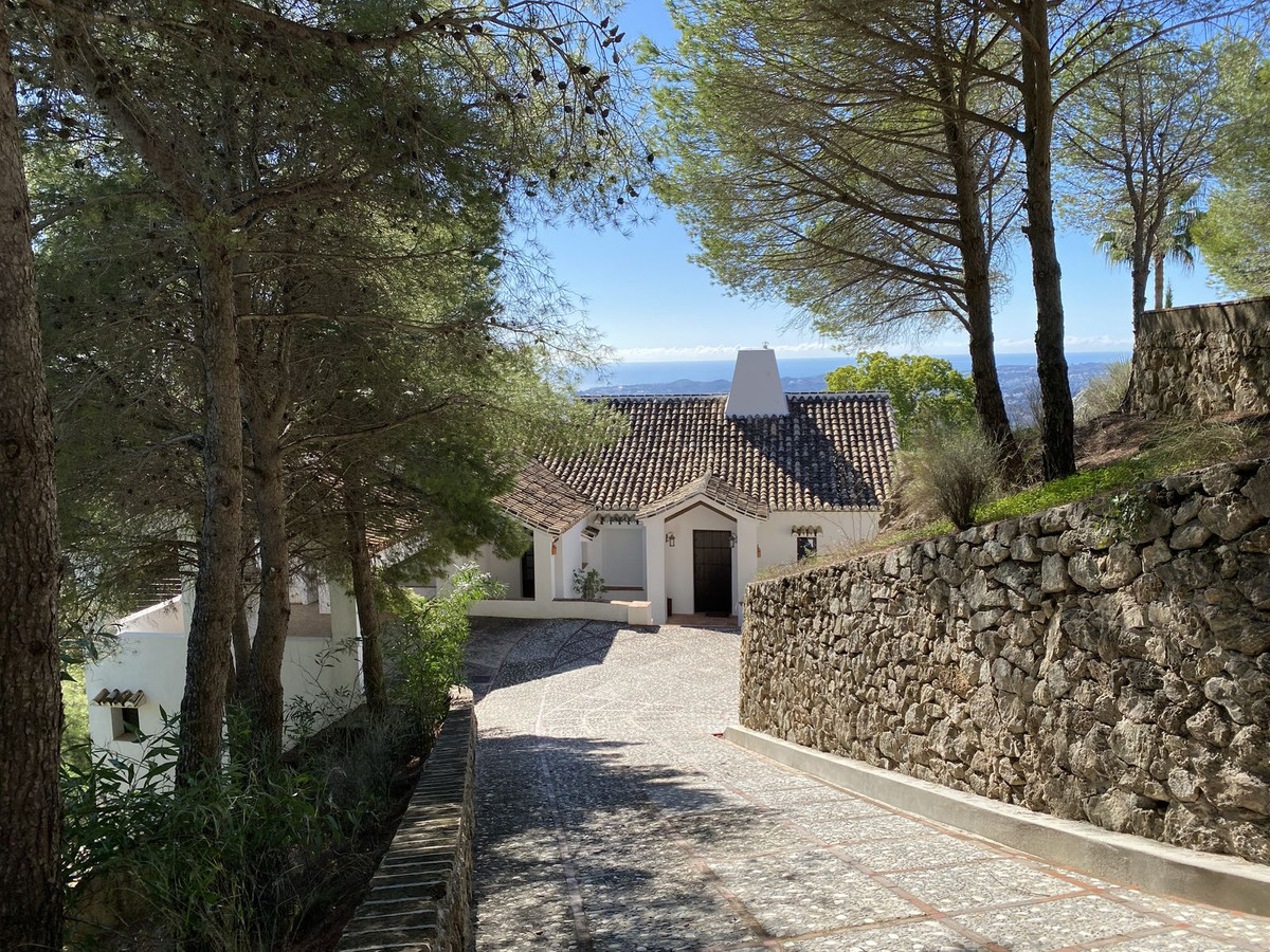 4 Bed Townhouse for sale in Mijas Costa Del Sol, Málaga, Spain