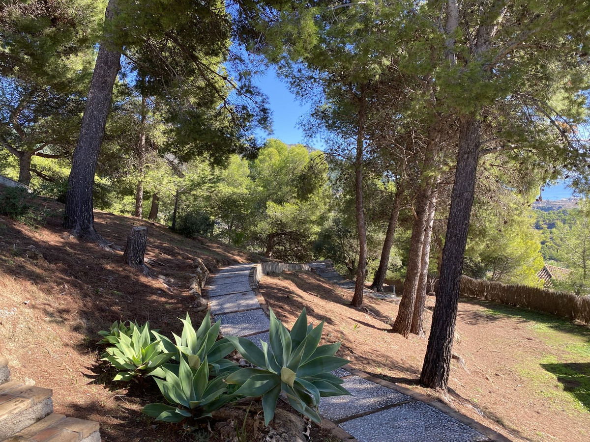 4 Bed Townhouse for sale in Mijas Costa Del Sol, Málaga, Spain
