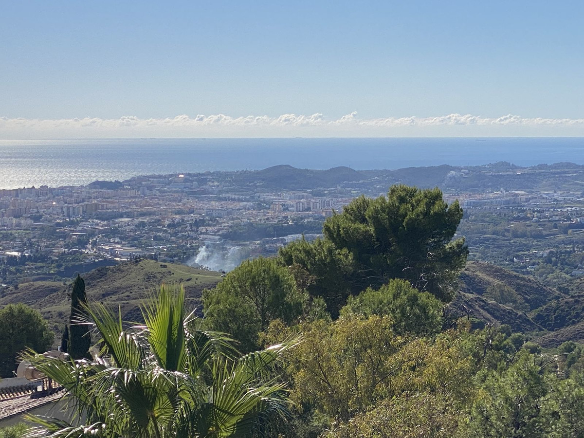4 Bed Townhouse for sale in Mijas Costa Del Sol, Málaga, Spain