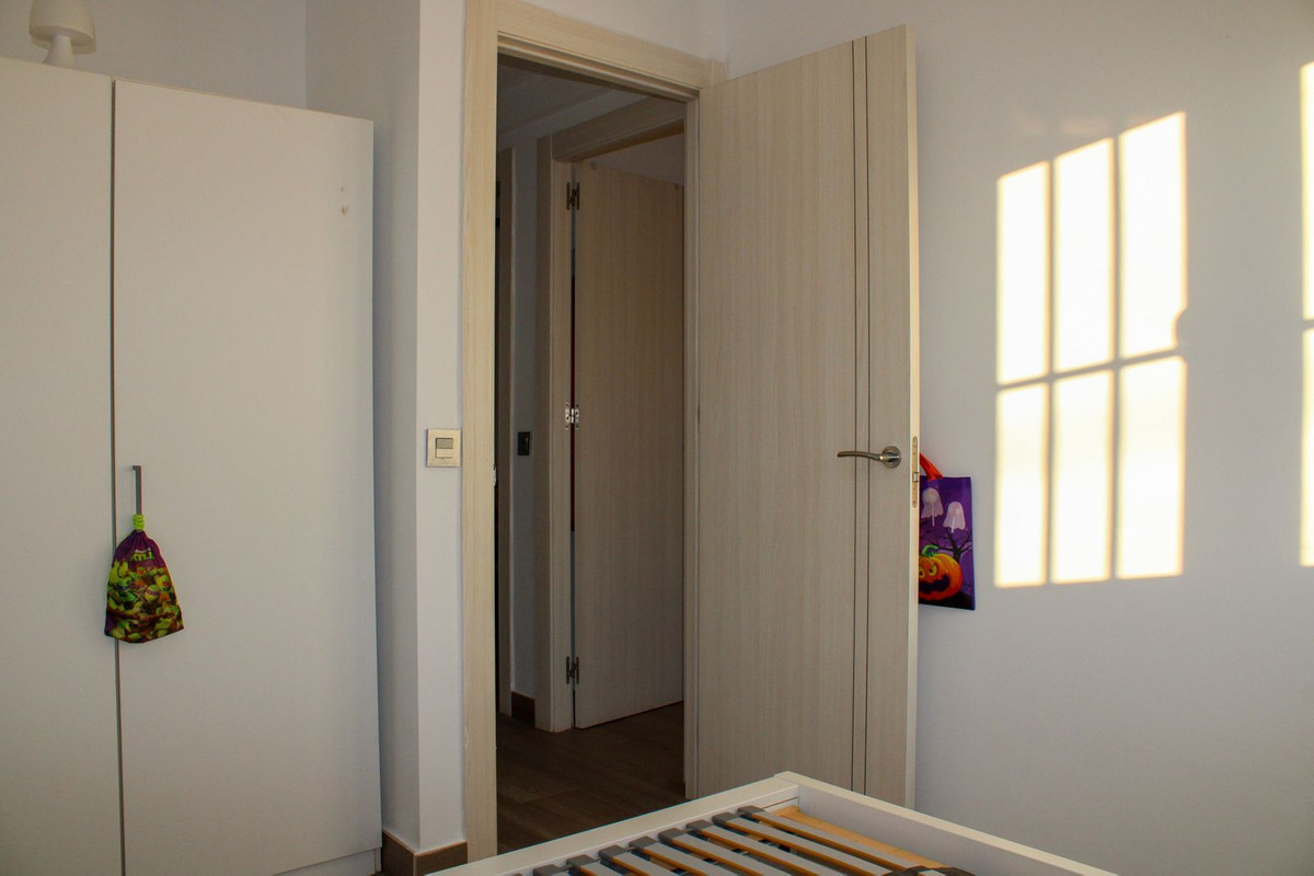 Se vende Apartamento Planta Media de 3 dormitorios en Málaga Ciudad, Málaga, España