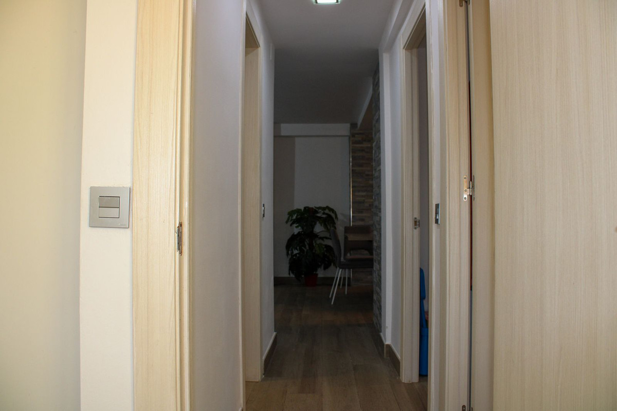 Se vende Apartamento Planta Media de 3 dormitorios en Málaga Ciudad, Málaga, España