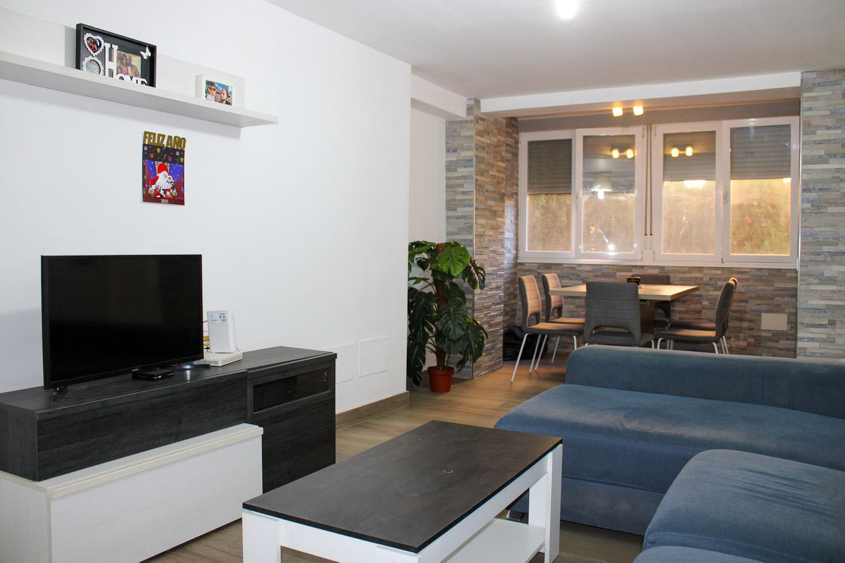 Se vende Apartamento Planta Media de 3 dormitorios en Málaga Ciudad, Málaga, España