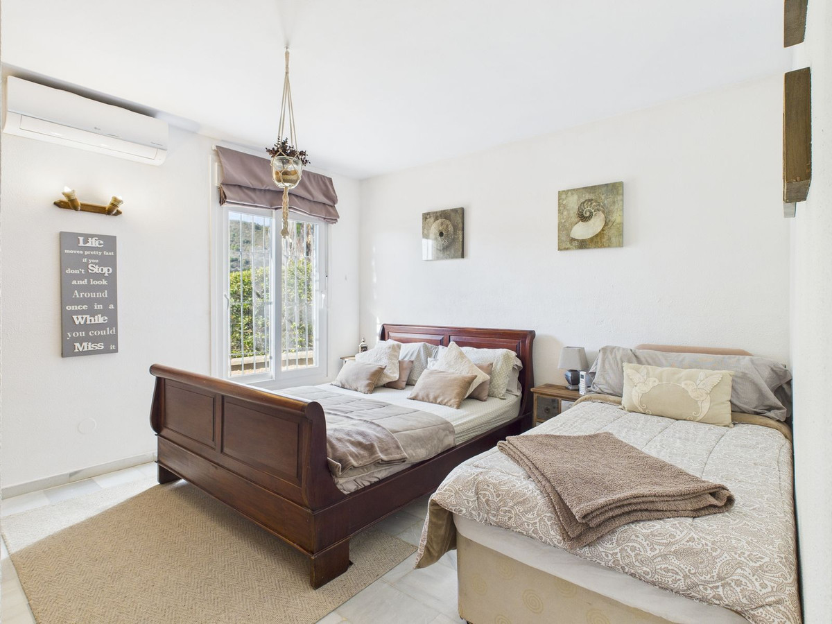 4 Bed Townhouse for sale in Estepona Costa Del Sol, Málaga, Spain