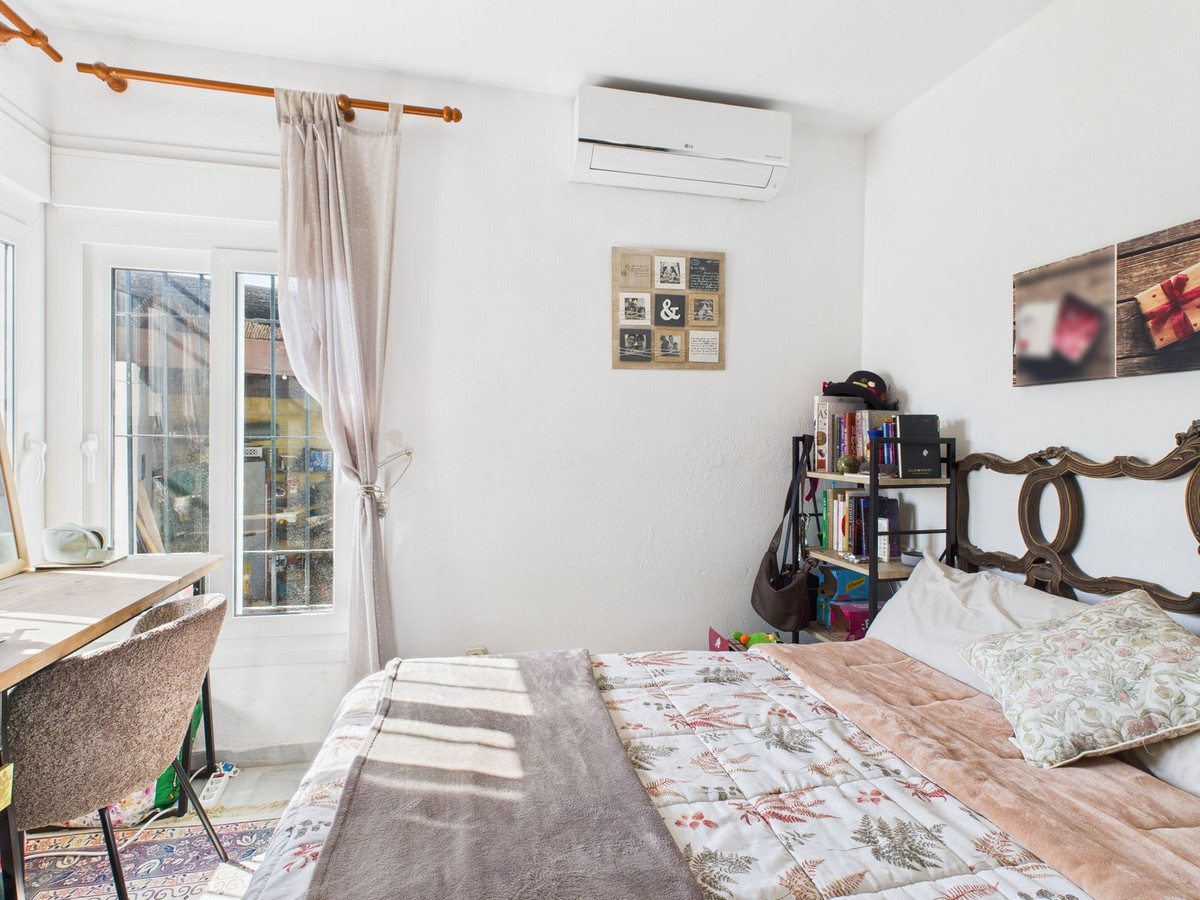 4 Bed Townhouse for sale in Estepona Costa Del Sol, Málaga, Spain
