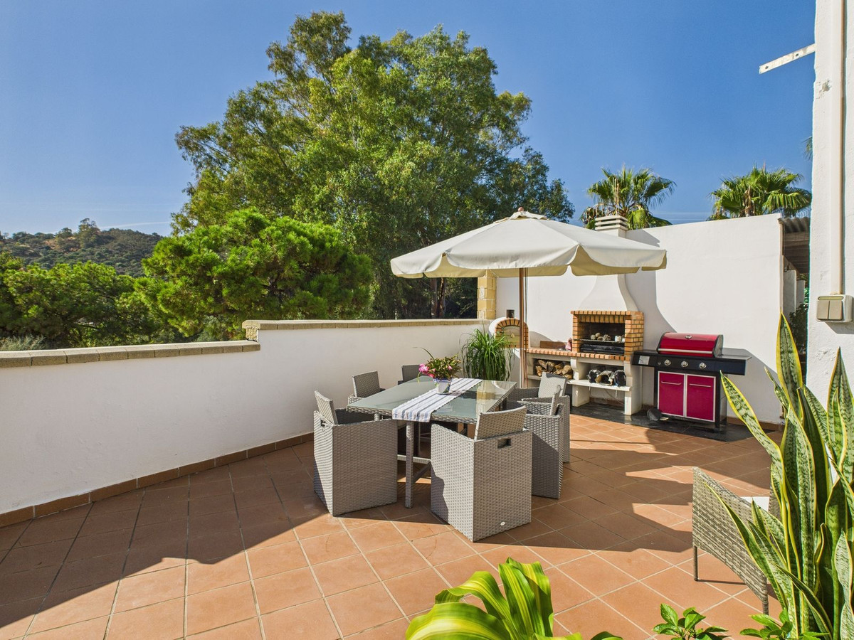 4 Bed Townhouse for sale in Estepona Costa Del Sol, Málaga, Spain