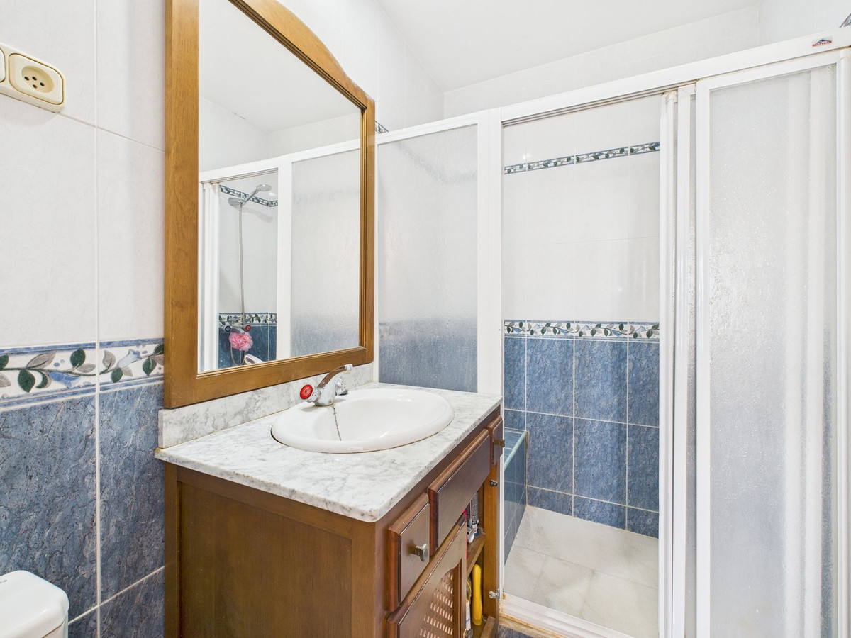 4 Bed Townhouse for sale in Estepona Costa Del Sol, Málaga, Spain