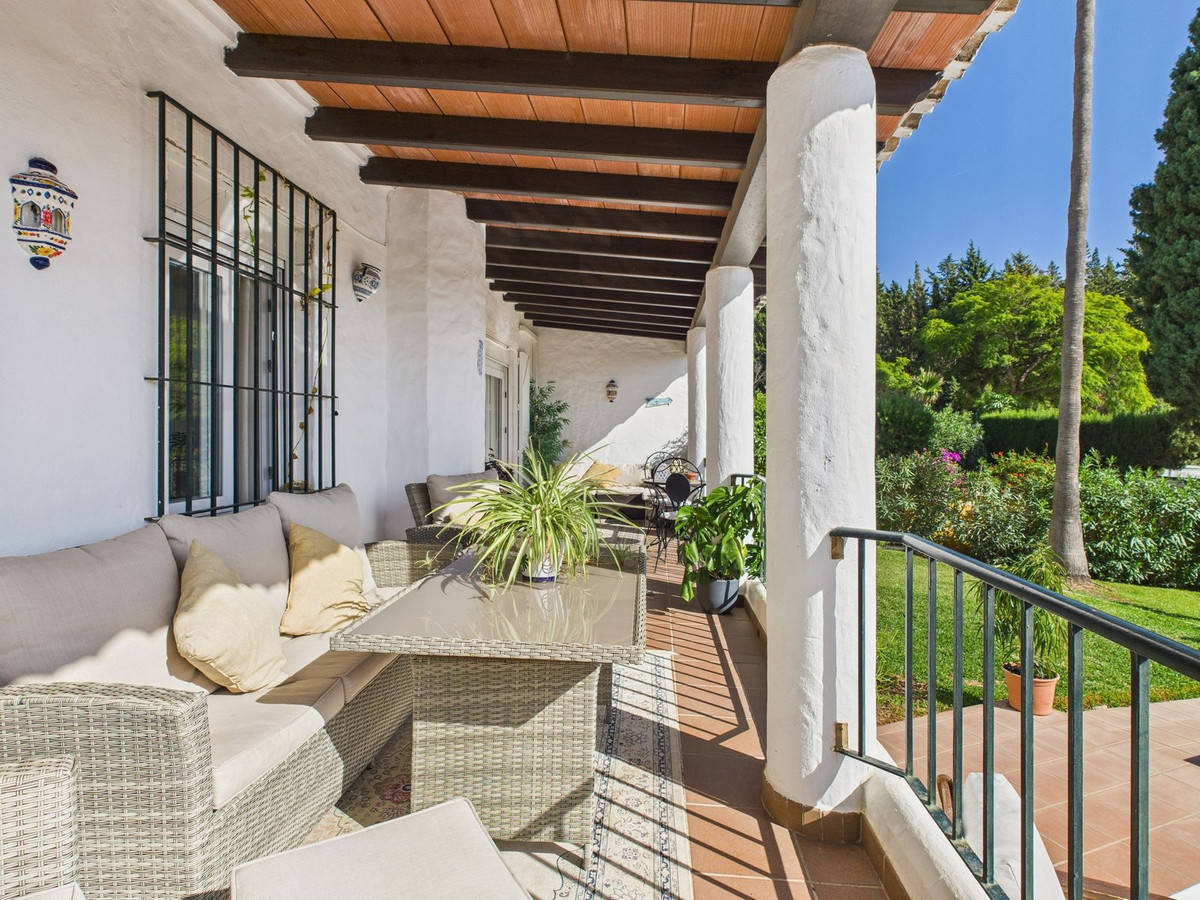 4 Bed Townhouse for sale in Estepona Costa Del Sol, Málaga, Spain