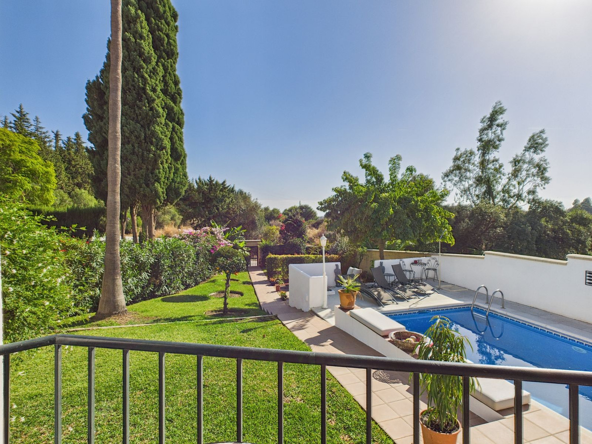 4 Bed Townhouse for sale in Estepona Costa Del Sol, Málaga, Spain