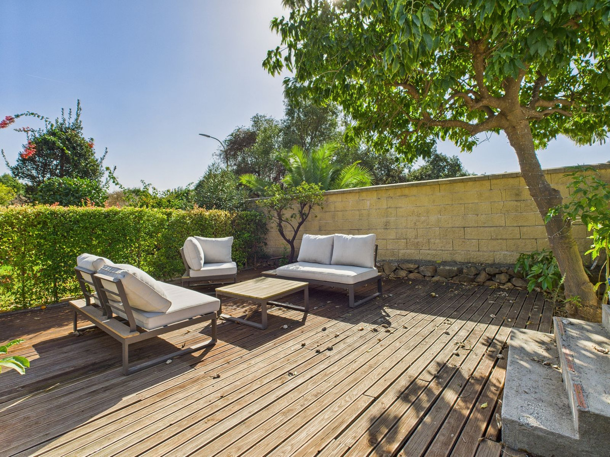 4 Bed Townhouse for sale in Estepona Costa Del Sol, Málaga, Spain