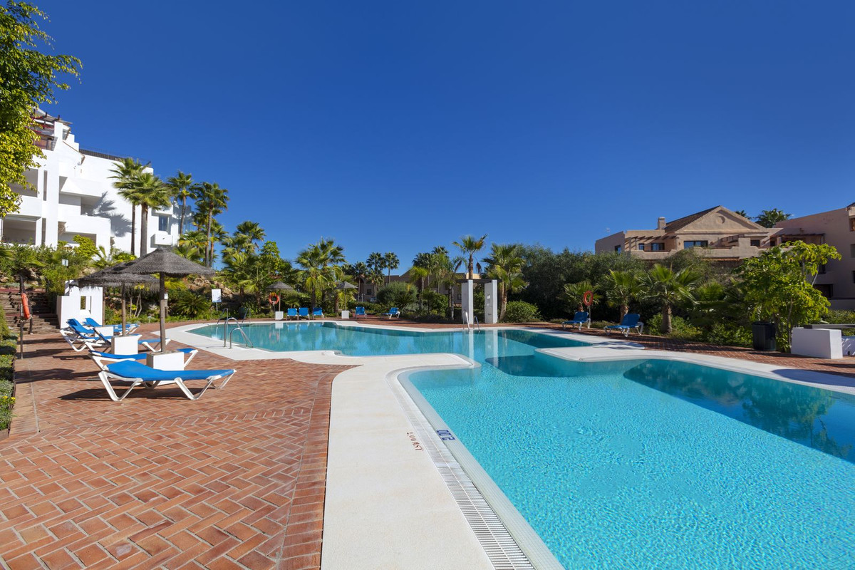 3 Bed Apartment for sale in Benahavís Costa Del Sol, Málaga, Spain