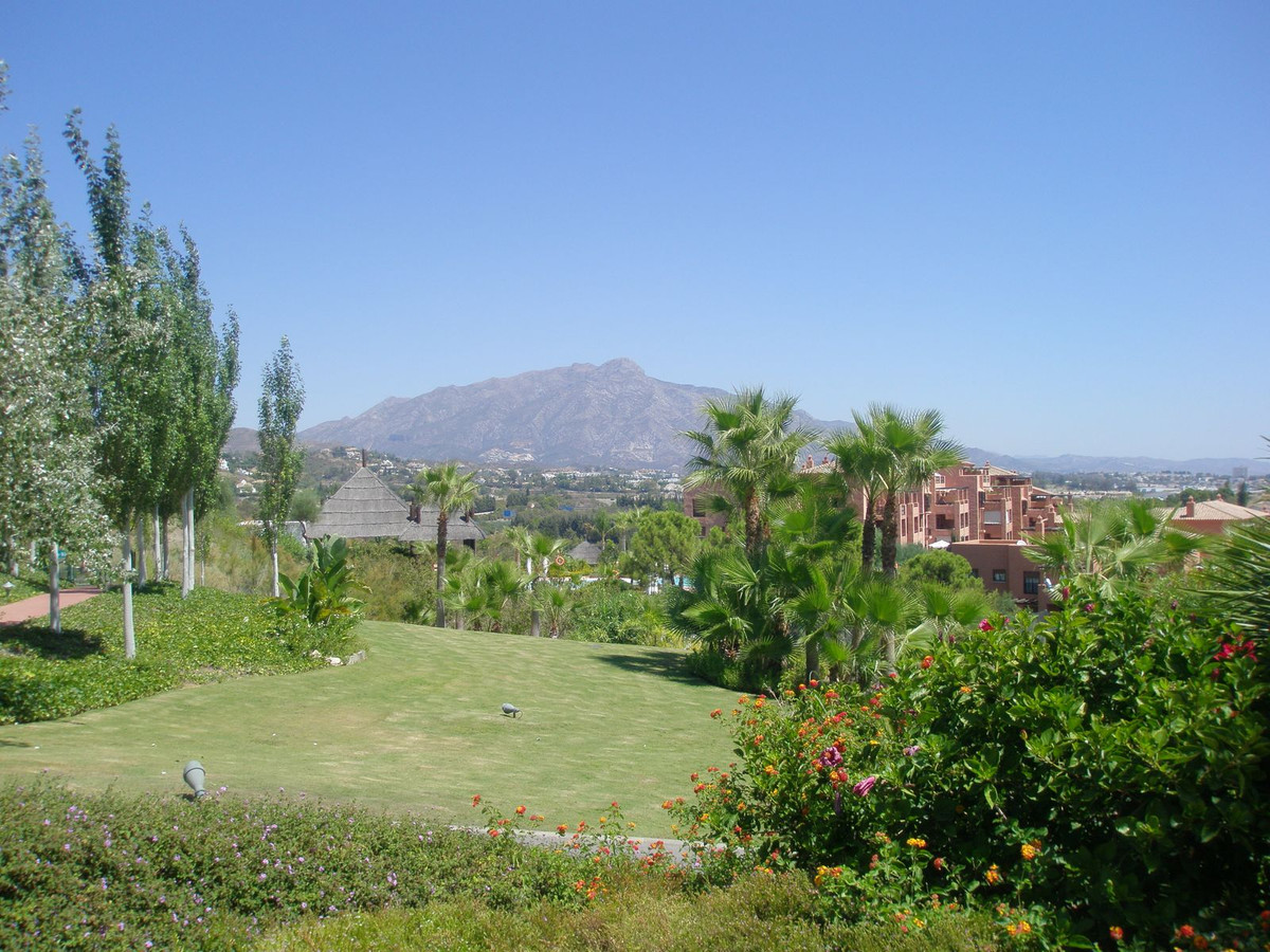 3 Bed Apartment for sale in Benahavís Costa Del Sol, Málaga, Spain