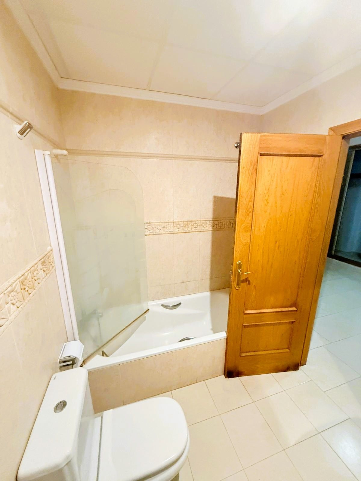 3 Bed Apartment for sale in Fuengirola Costa Del Sol, Málaga, Spain