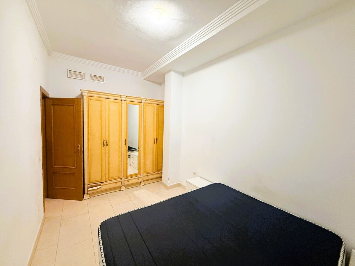 3 Bed Apartment for sale in Fuengirola Costa Del Sol, Málaga, Spain