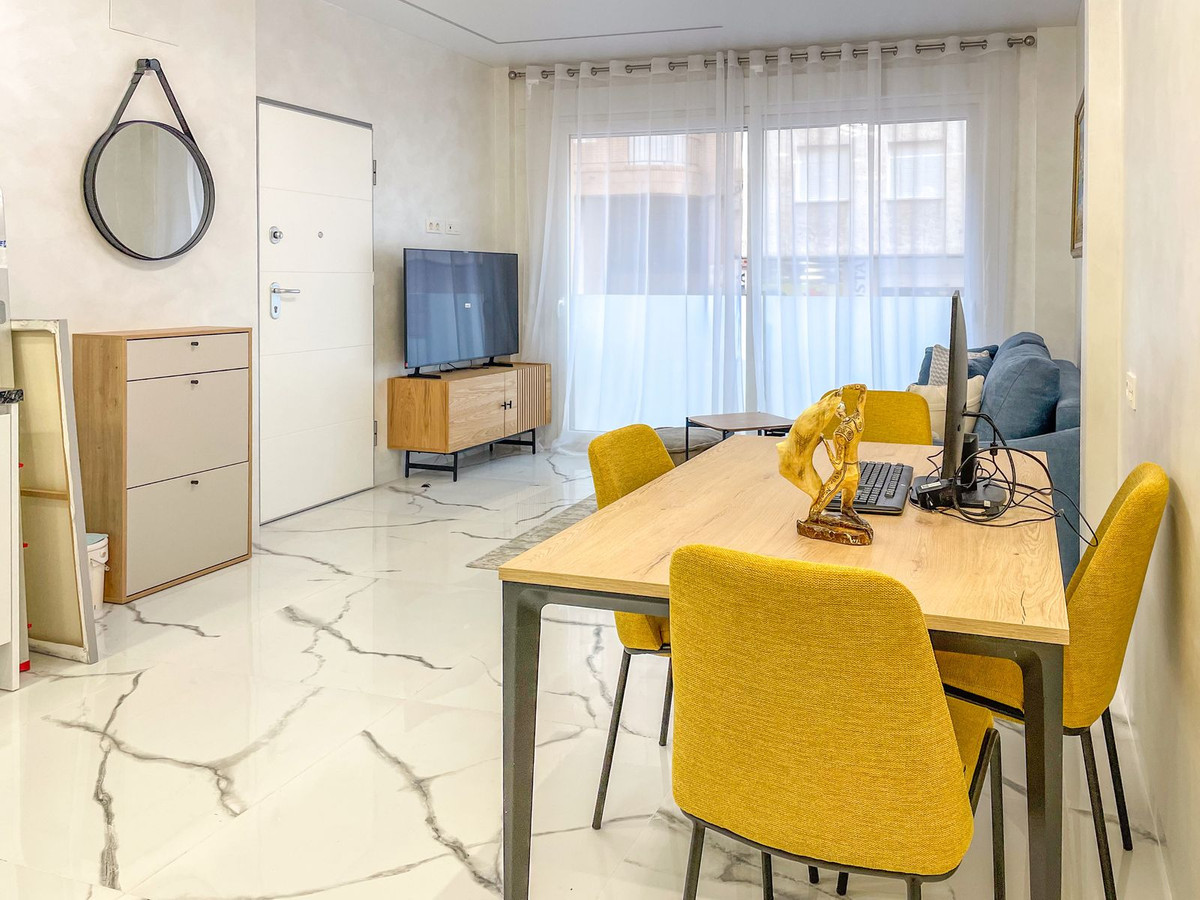 2 Bed Apartment for sale in Torrevieja Costa Blanca, Alicante, Spain