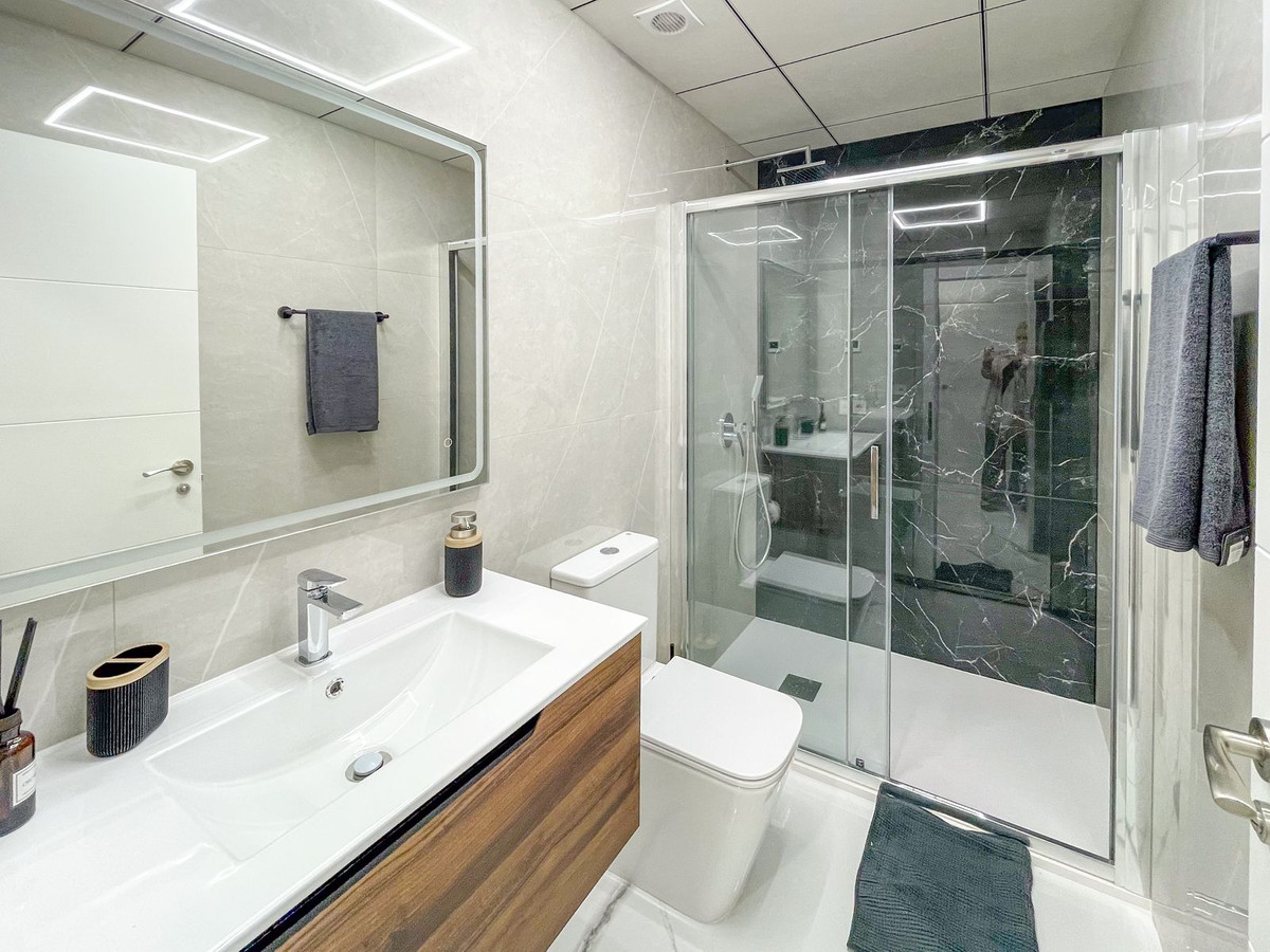 2 Bed Apartment for sale in Torrevieja Costa Blanca, Alicante, Spain