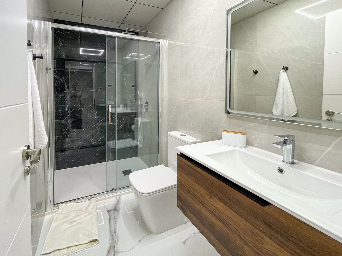2 Bed Apartment for sale in Torrevieja Costa Blanca, Alicante, Spain