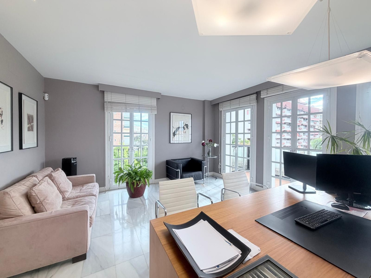 3 Bed Apartment for sale in Marbella Costa Del Sol, Málaga, Spain