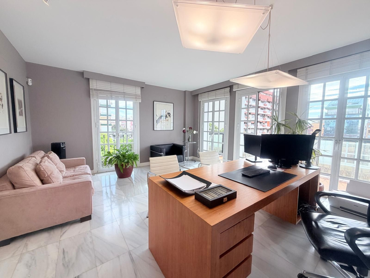 3 Bed Apartment for sale in Marbella Costa Del Sol, Málaga, Spain