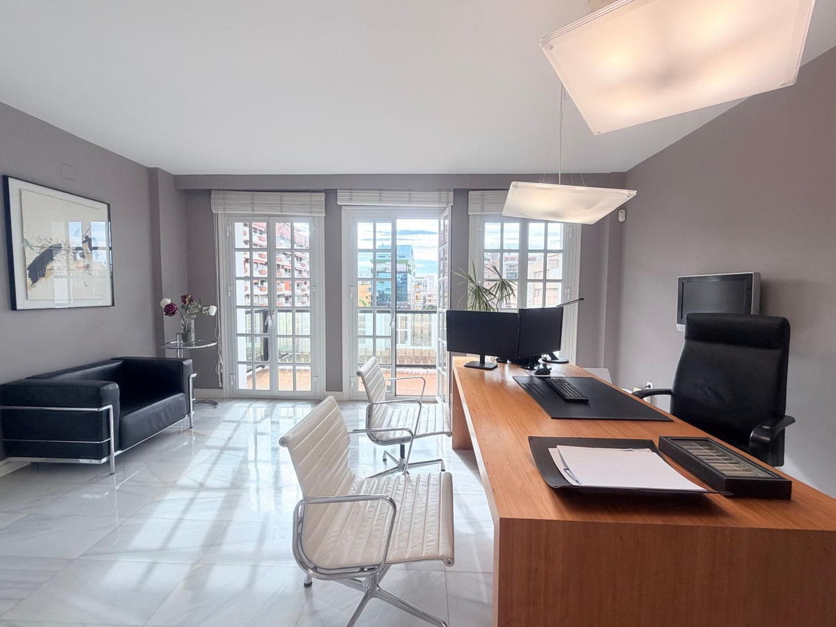 3 Bed Apartment for sale in Marbella Costa Del Sol, Málaga, Spain