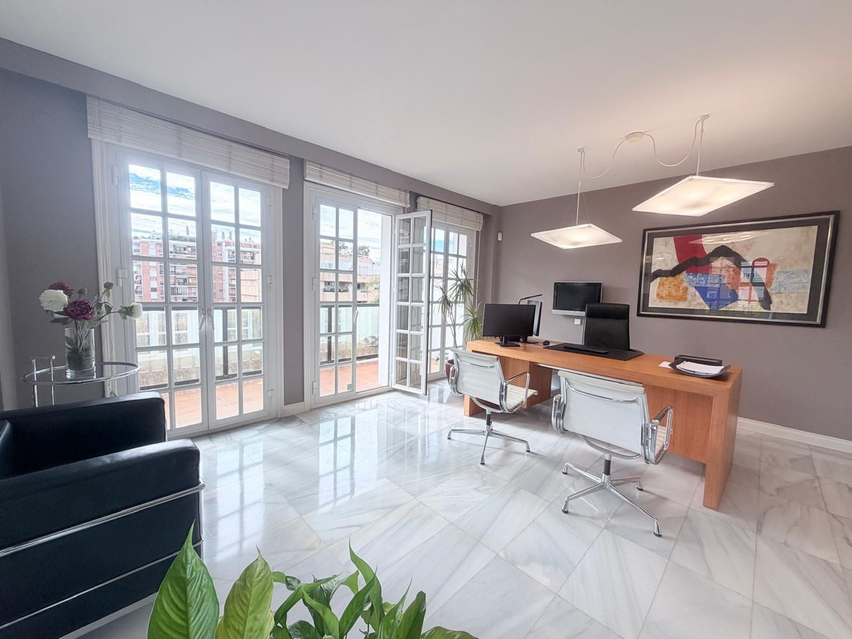 3 Bed Apartment for sale in Marbella Costa Del Sol, Málaga, Spain