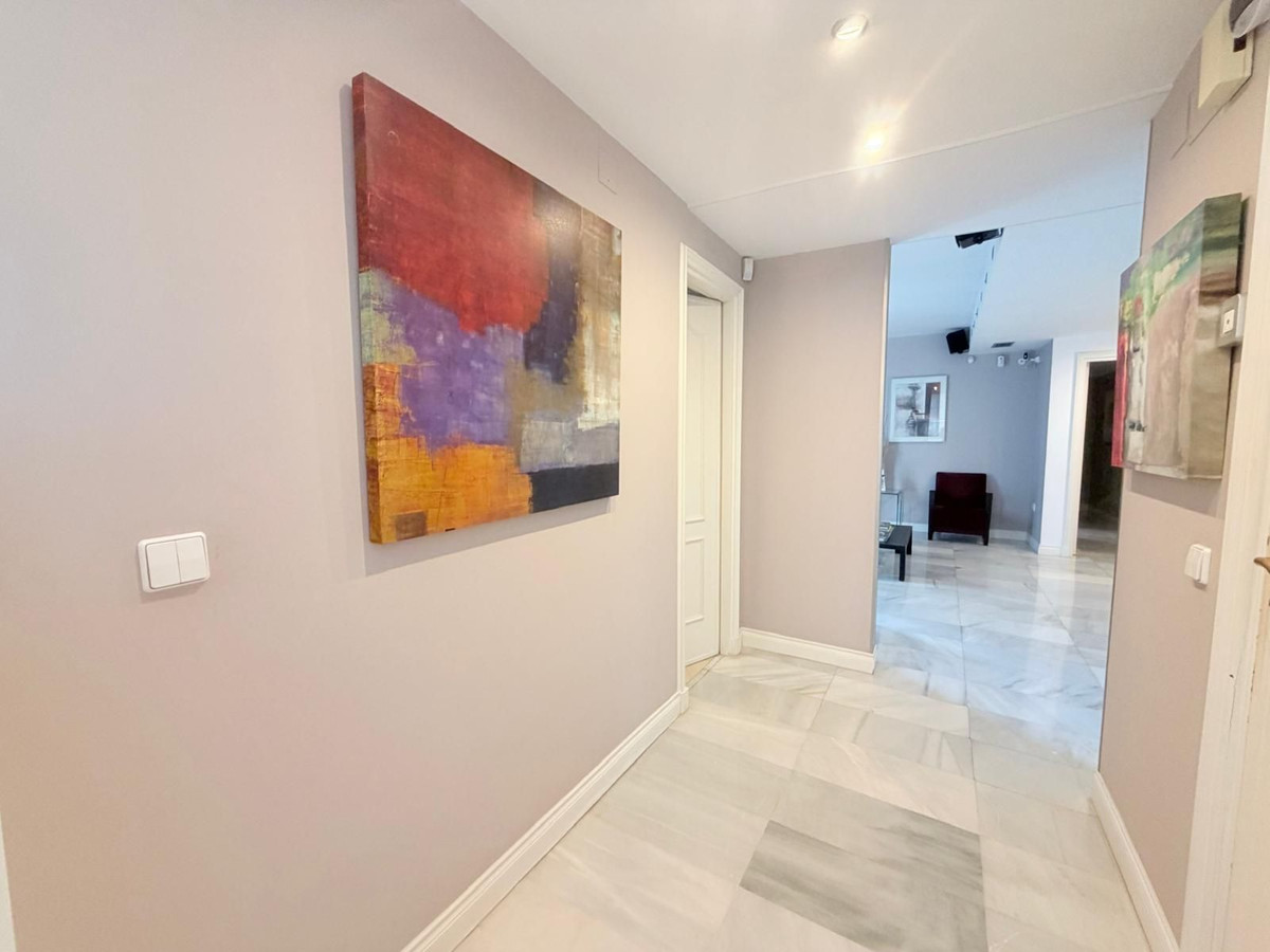3 Bed Apartment for sale in Marbella Costa Del Sol, Málaga, Spain