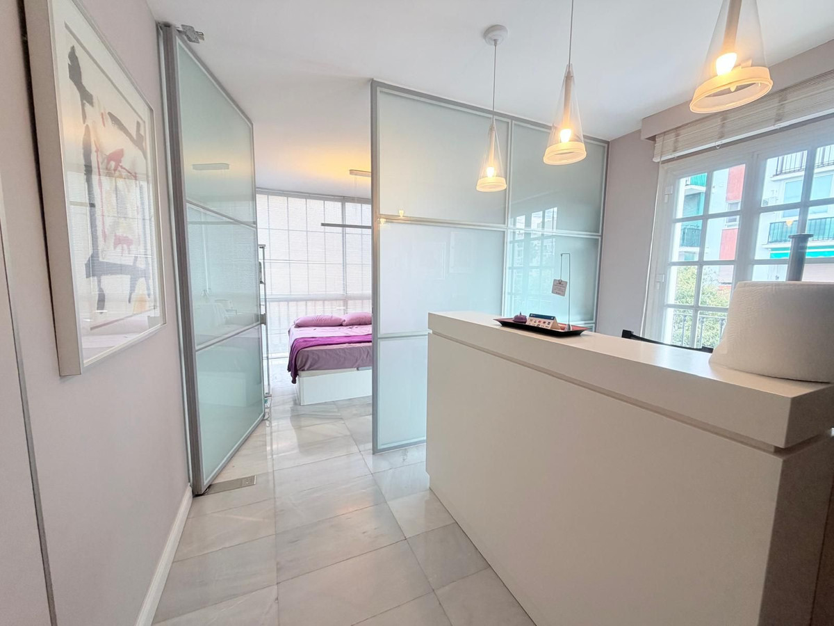 3 Bed Apartment for sale in Marbella Costa Del Sol, Málaga, Spain