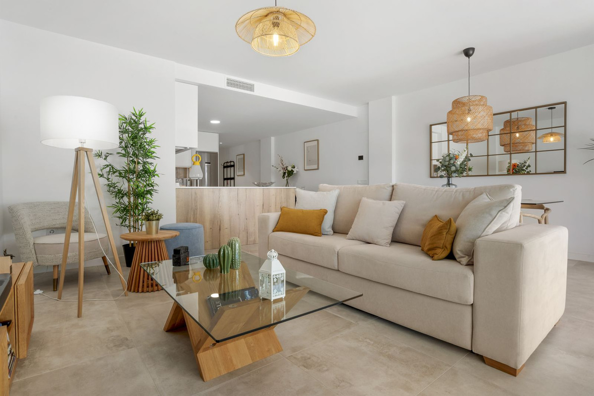3 Bed Apartment for sale in Estepona Costa Del Sol, Málaga, Spain
