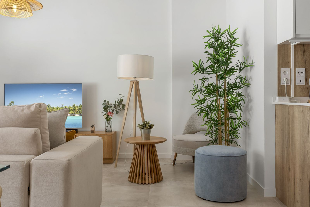 3 Bed Apartment for sale in Estepona Costa Del Sol, Málaga, Spain