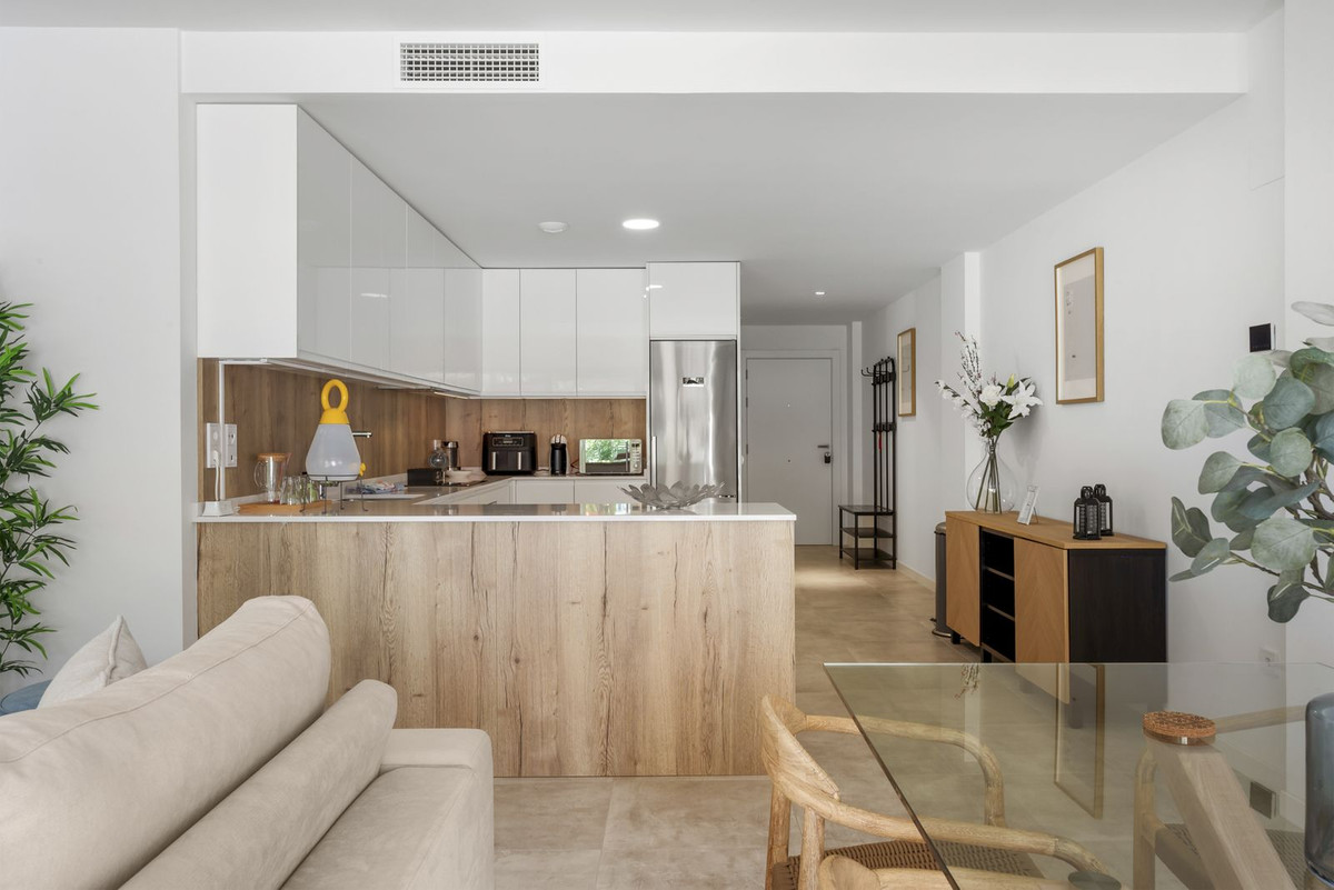 3 Bed Apartment for sale in Estepona Costa Del Sol, Málaga, Spain