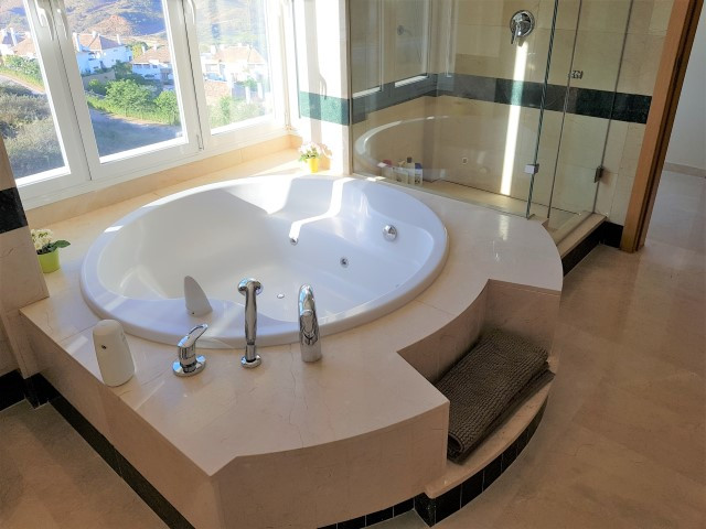 3 Bed Apartment for sale in La Cala Golf Costa Del Sol, Málaga, Spain