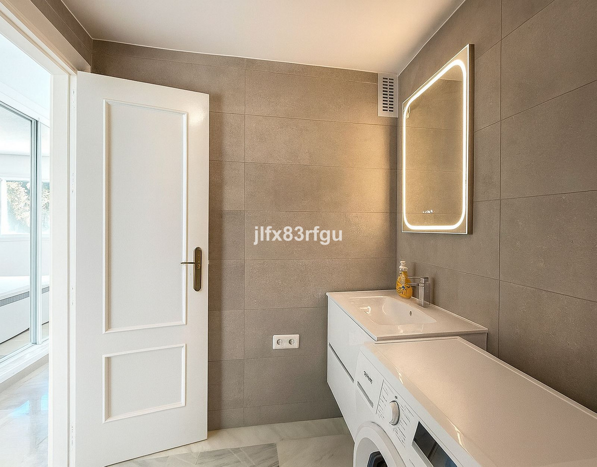 3 Bed Apartment for sale in Mijas Costa Del Sol, Málaga, Spain