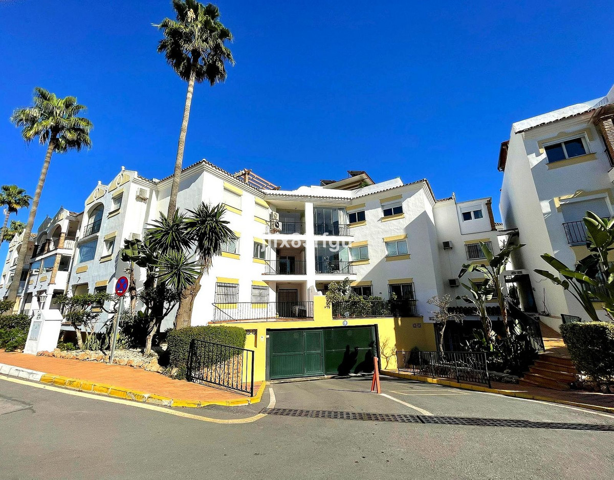 3 Bed Apartment for sale in Mijas Costa Del Sol, Málaga, Spain