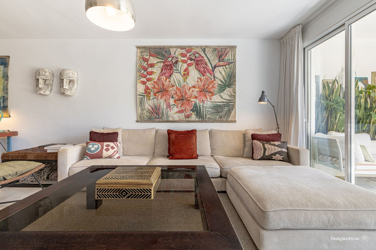 2 Bed Apartment for sale in Estepona Costa Del Sol, Málaga, Spain