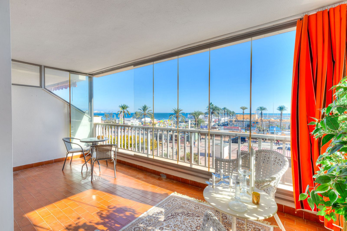 2 Bed Apartment for sale in Fuengirola Costa Del Sol, Málaga, Spain