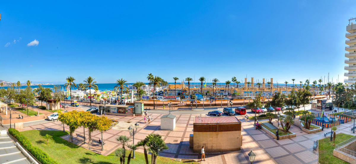 2 Bed Apartment for sale in Fuengirola Costa Del Sol, Málaga, Spain
