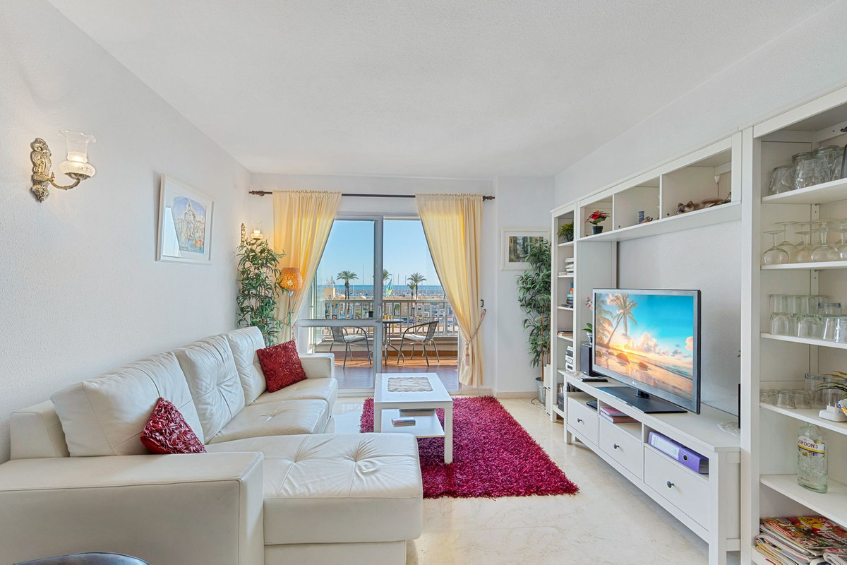 2 Bed Apartment for sale in Fuengirola Costa Del Sol, Málaga, Spain