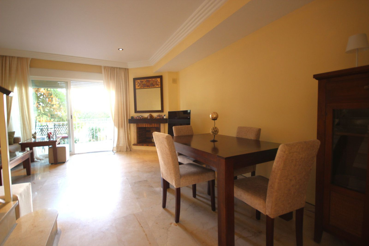 4 Bed Townhouse for sale in El Rosario Costa Del Sol, Málaga, Spain
