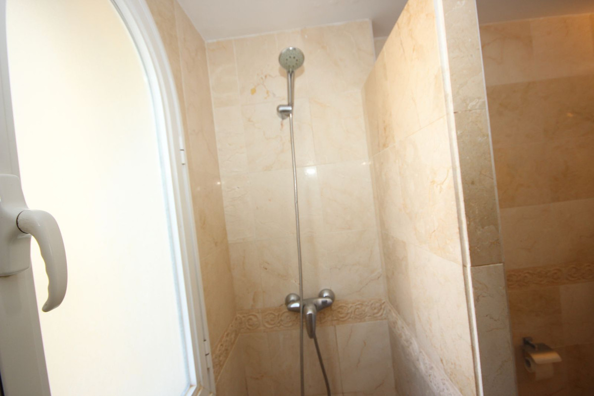 4 Bed Townhouse for sale in El Rosario Costa Del Sol, Málaga, Spain